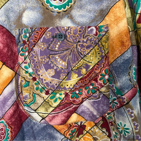 Vibrant Multicolor Men's Casual Button Down Shirt - Picture 8 of 10